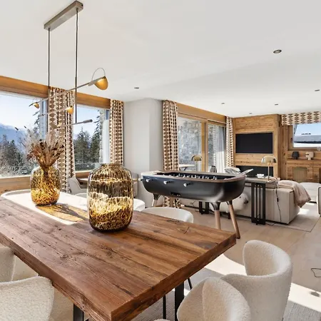 The Alpine Nest By Mrs Miggins * Crans-Montana